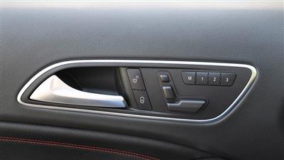 آپشن تنظیم برقی صندلی در مرسدس‌بنز GLA45 AMG